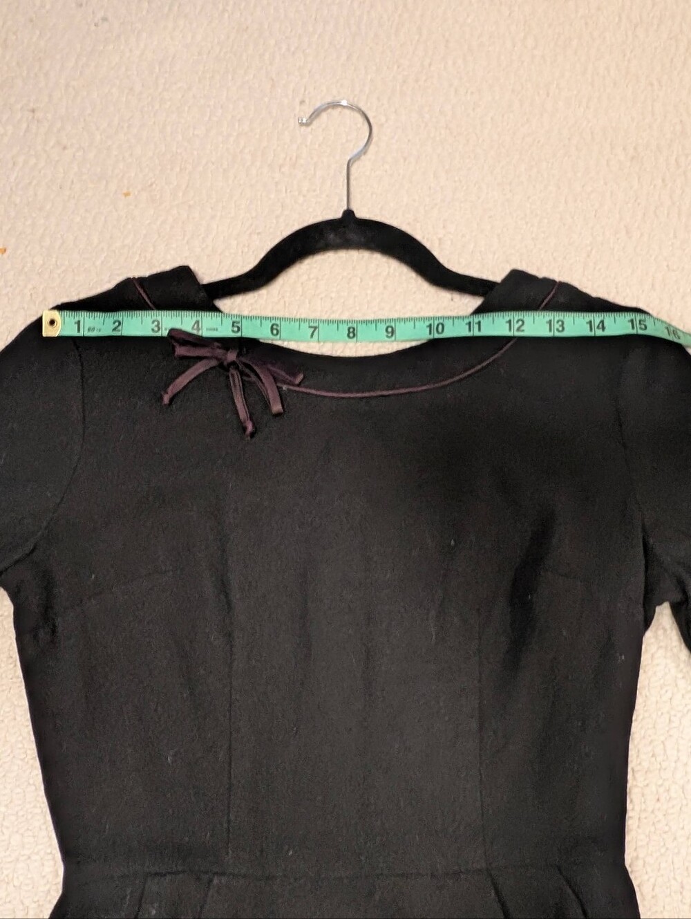 Vintage 1940s 1950s Black Wiggle Dress with Back Buttons - Picture 7 of 9